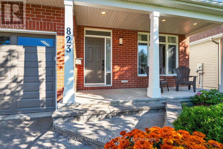 28879792/823-scala-avenue/notting-hillsummerside/ottawa/ontario/K4A4M2_3