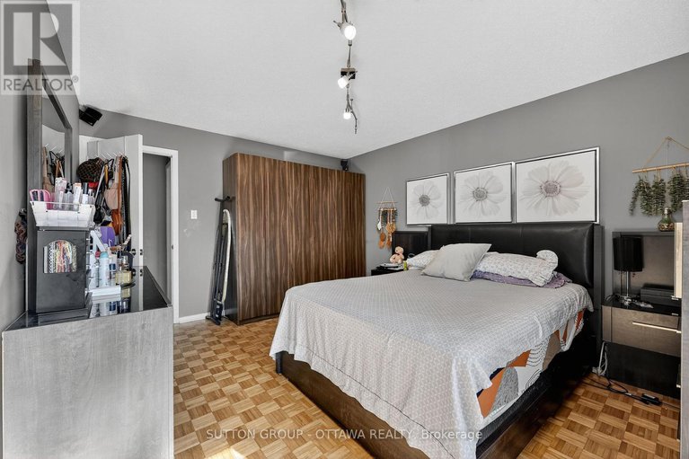 28916928/1000-adley-road-n/carson-grove/ottawa/ontario/K1J8B9_12