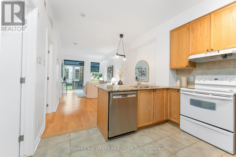 28907121/120-205-bolton-street/lower-townbyward-market/ottawa/ontario/K1N1K7_7