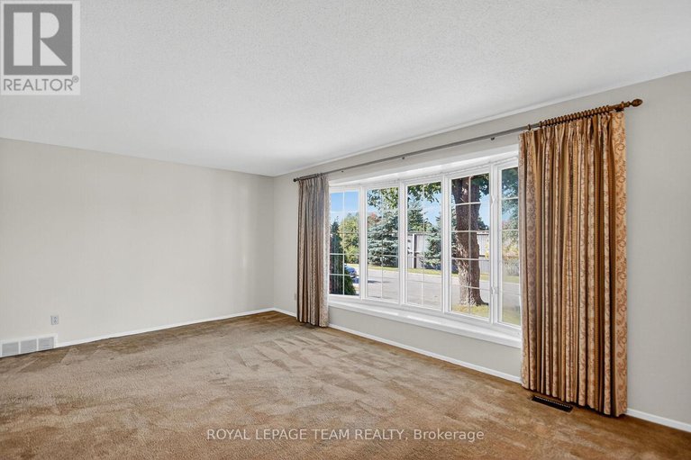 28961785/1900-southampton-court/braemar-park/ottawa/ontario/K2C0W3_10