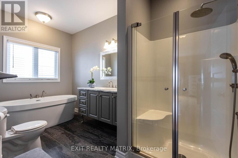 29600894/484-bruges-street/embrun/russell/ontario/K0A1W0_35