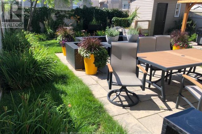 29427447/639-pine-vista-drive/springridgeeast-village/ottawa/ontario/K4A5B4_41