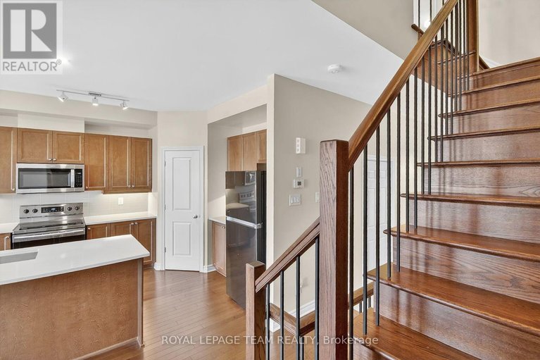 29671422/765-dearborn-private/blossom-parkkemp-parkfindlay-creek/ottawa/ontario/K1T0W3_11