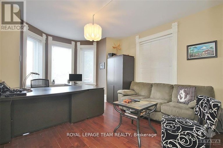 28214235/5500-old-mill-way/manotick-east-to-manotick-station/ottawa/ontario/K4M1C1_16