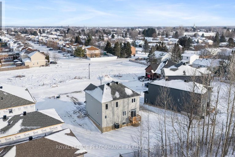 29178346/10-academie-street/embrun/russell/ontario/K0A1W0_38