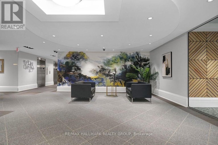 28940171/802-429-somerset-street-w/ottawa-centre/ottawa/ontario/K2P2P5_37