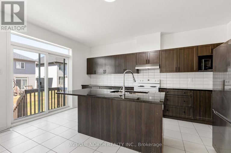 29625382/36-dun-skipper-drive/blossom-parkkemp-parkfindlay-creek/ottawa/ontario/K1X0J3_20