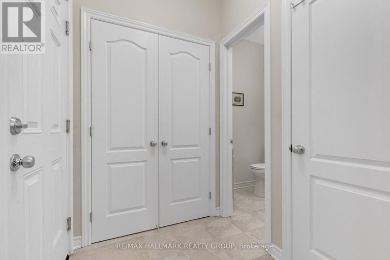 29281423/66-kayenta-street/remainder-of-stittsville-area/ottawa/ontario/K2S2K7_6