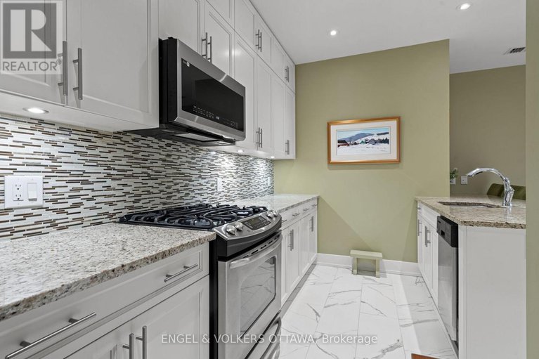 28995603/207-100-champagne-avenue-s/west-centre-town/ottawa/ontario/K1S4P4_12