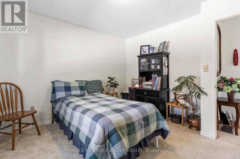 29289029/24-bernard-crescent/augusta-twp/augusta/ontario/K0E1P0_19