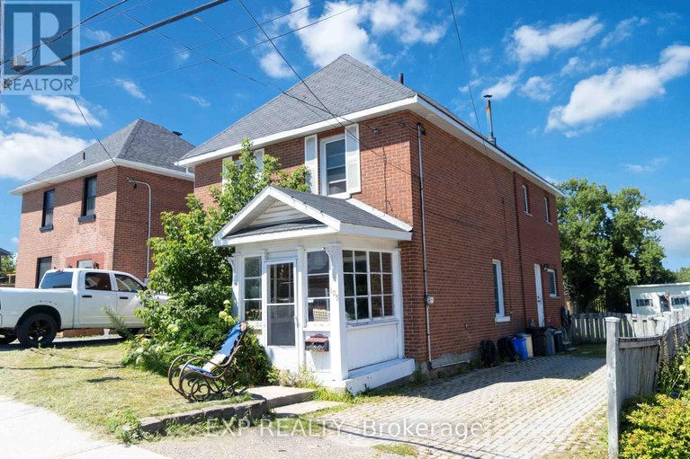 28789628/105-division-street-n/mcnabbraeside-twps/mcnabbraeside/ontario/K7S3B9_2