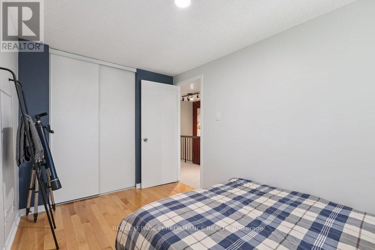 28575649/75-1646-du-sommet-place/chateauneuf/ottawa/ontario/K1C4Y9_33