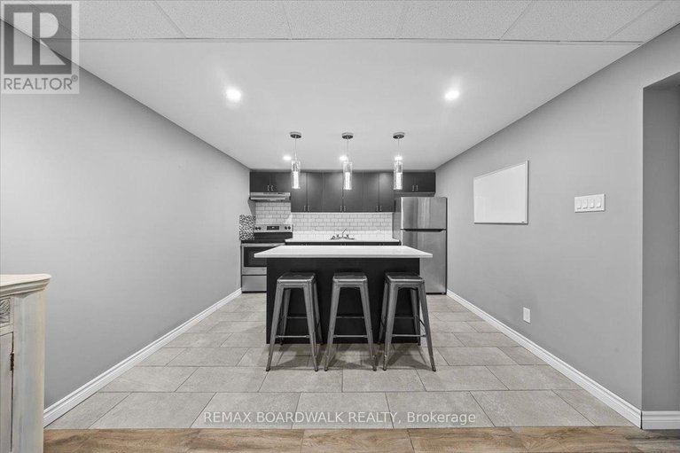 29612405/279-sceptre-way/emerald-meadowstrailwest/ottawa/ontario/K2V0C6_31