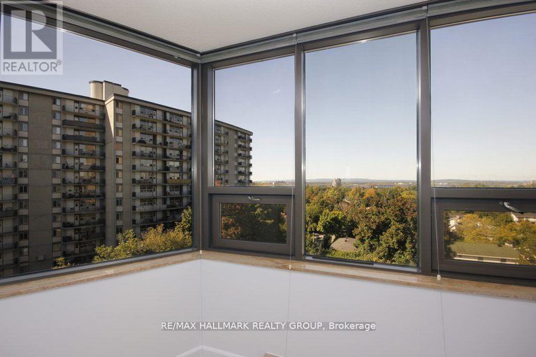 28567258/605-2019-carling-avenue/carlingwood/ottawa/ontario/K2A4A2_17
