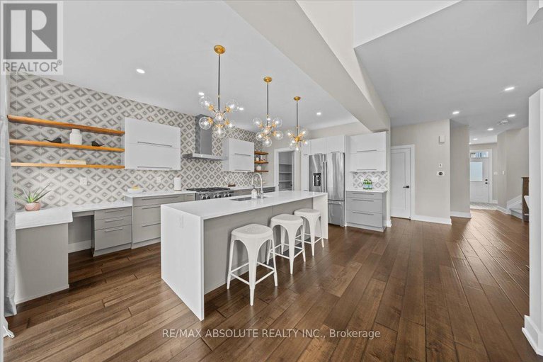 28848496/332-haliburton-heights/emerald-meadowstrailwest/ottawa/ontario/K2S1S3_13