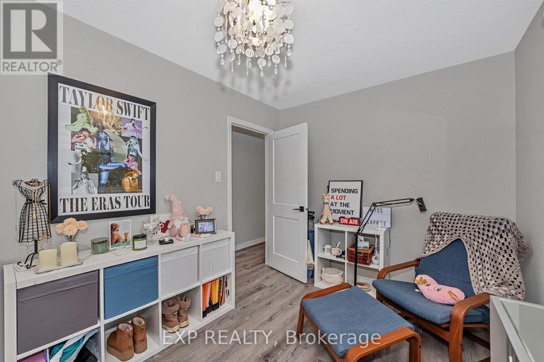 28602725/936-blythdale-road/mckellar-heightsglabar-park/ottawa/ontario/K2A3N6_14