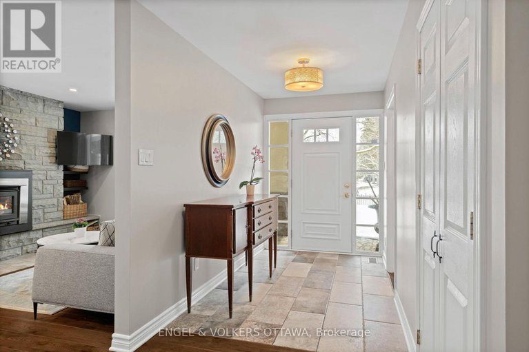 29611922/3-hazelwood-way/manotick-long-island-nicholls-island/ottawa/ontario/K2C3H1_2