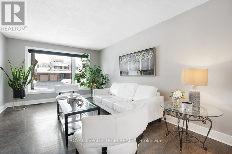 29297115/28-holitman-drive/knollsbrook/ottawa/ontario/K2J2A9_8