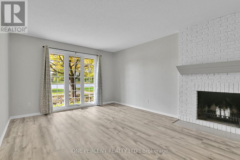 29436564/1511-fisher-avenue/carleton-square/ottawa/ontario/K2C3M8_6