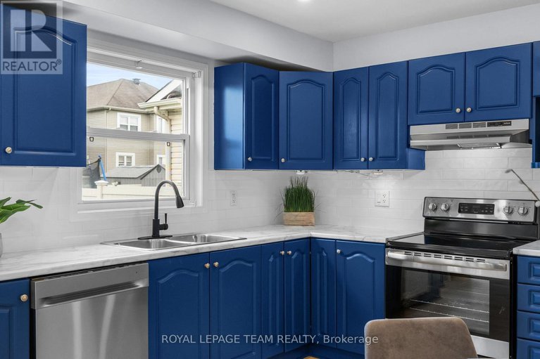 28688336/381-moffatt-pond-court/cedargrovefraserdale/ottawa/ontario/K2J0C9_15