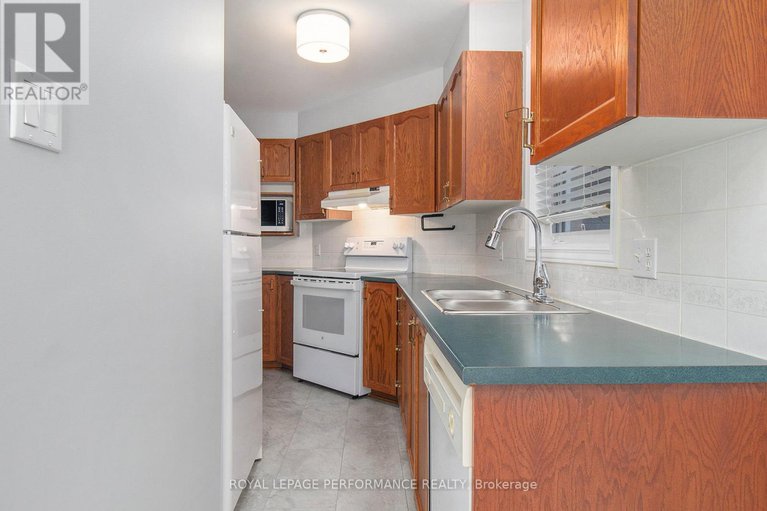 28638176/1673-locksley-lane/beaconwood/ottawa/ontario/K1J1B6_9