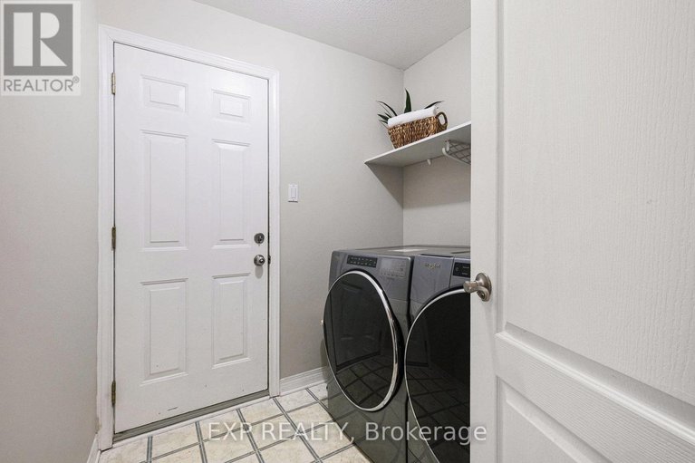 29121783/34-avonmore-crescent/barrhaven-east/ottawa/ontario/K2G6J7_12