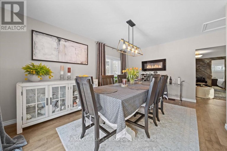 28310182/191-macmillan-lane/constance-bay/ottawa/ontario/K0A3M0_17