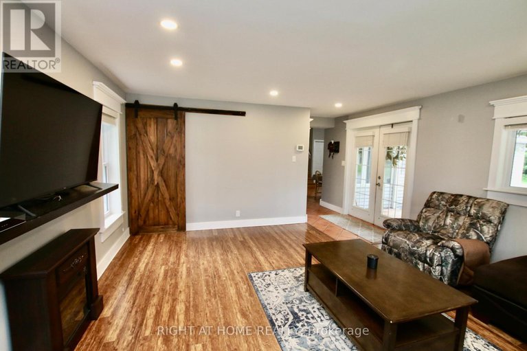 28500319/13928-connaught-road-s/north-dundas-winchester-twp/north-dundas/ontario/K0C1H0_8