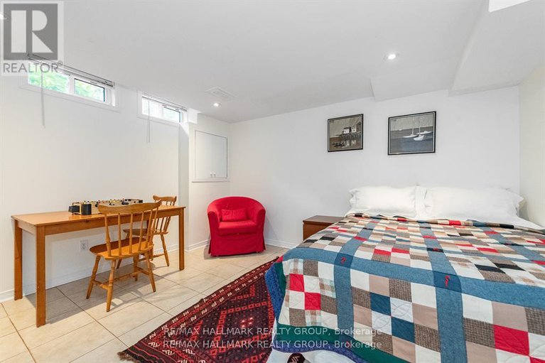 29395719/9-newbury-avenue/borden-farmstewart-farmcarleton-heightsparkwood-hills/ottawa/ontario/K2E6K7_30