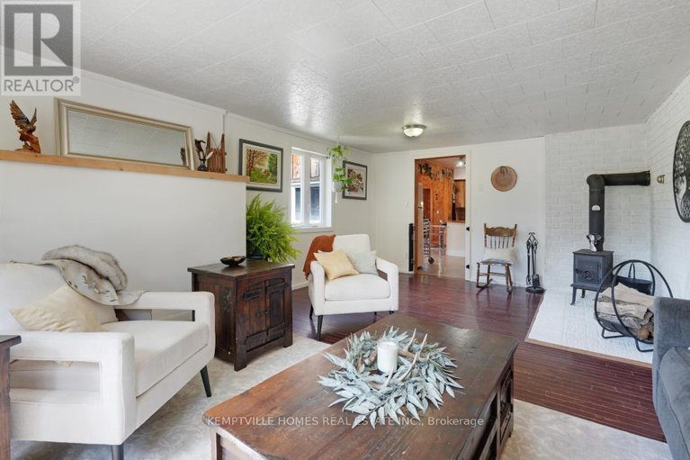 28779874/4095-paden-road/rideau-twp-s-of-reg-rd-6-w-of-mccordick-rd/ottawa/ontario/K0A2T0_28