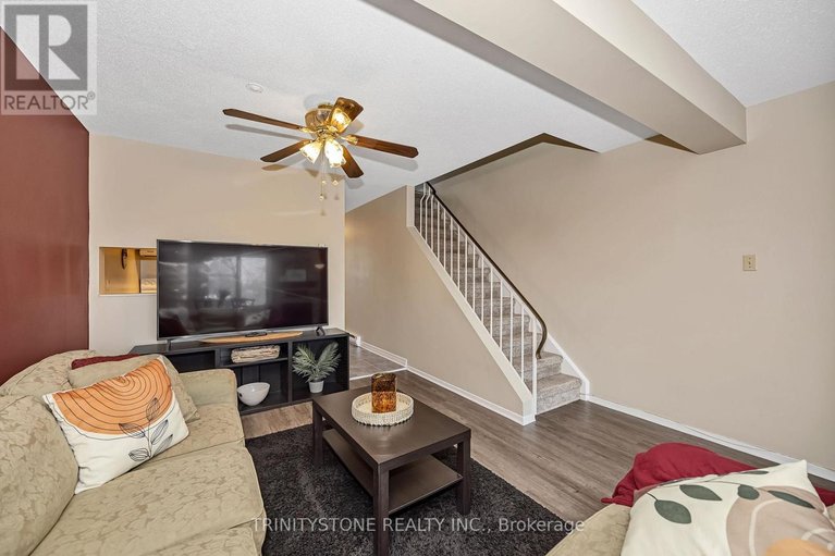 29630932/57-811-connaught-avenue/queensway-terrace-north/ottawa/ontario/K2B8K3_16