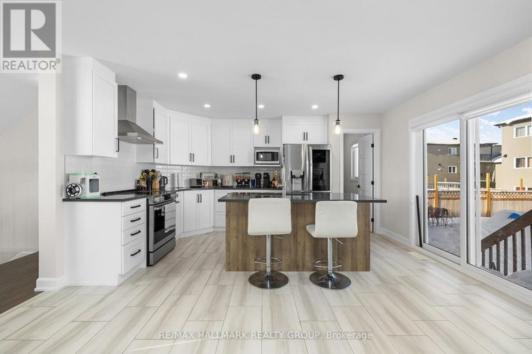 29373191/63-rutile-street/clarencerockland-twp/clarence-rockland/ontario/K4K0M6_12