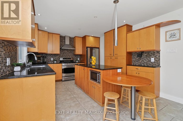 29673654/4081-caracourt-drive/vernon/ottawa/ontario/K0A2W0_12