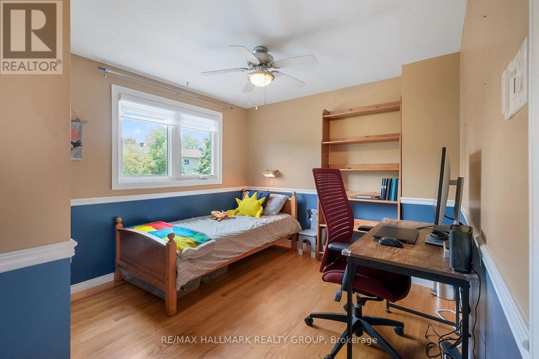 28610076/1352-baden-avenue/emerald-woodssawmill-creek/ottawa/ontario/K1T1V7_18