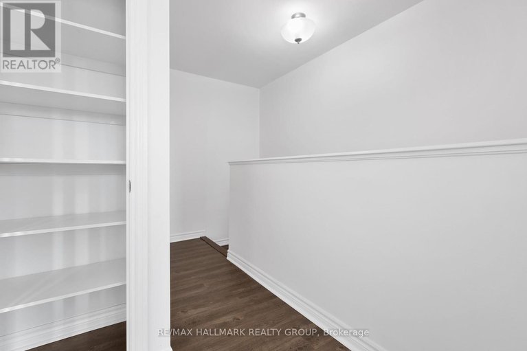28905128/2427-nutgrove-avenue/half-moon-bay/ottawa/ontario/K2J0X4_22