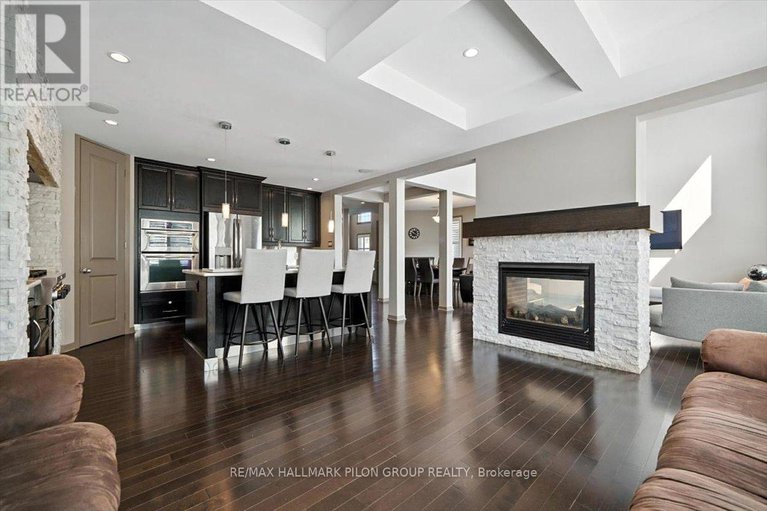 29053439/2145-provence-avenue/notting-hillsummerside/ottawa/ontario/K4A0P1_4