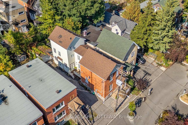 28933674/a-b-116-cambridge-street-n/west-centre-town/ottawa/ontario/K1R7A7_21