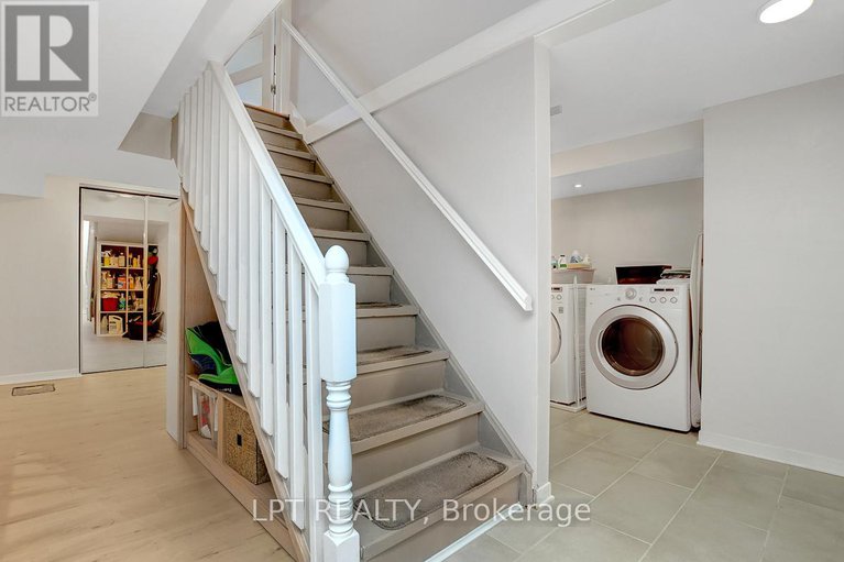 28941530/353-mountbatten-avenue/alta-vistafaircrest-heights/ottawa/ontario/K1H5W2_31