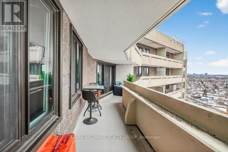 29377078/2505-1171-ambleside-drive/woodroffe/ottawa/ontario/K2B8E1_26