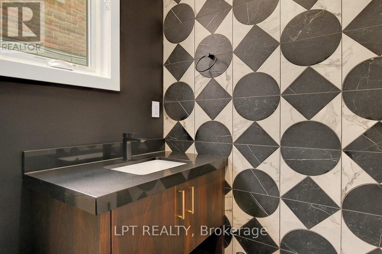 28385887/111-greenfield-avenue/ottawa-east/ottawa/ontario/K1S0X8_19