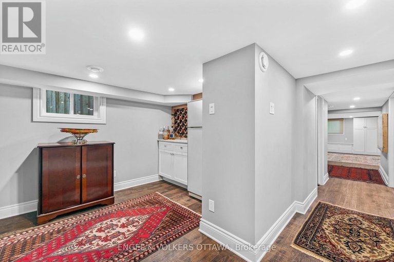 28985007/105-stanley-avenue/new-edinburgh/ottawa/ontario/K1M1N8_31