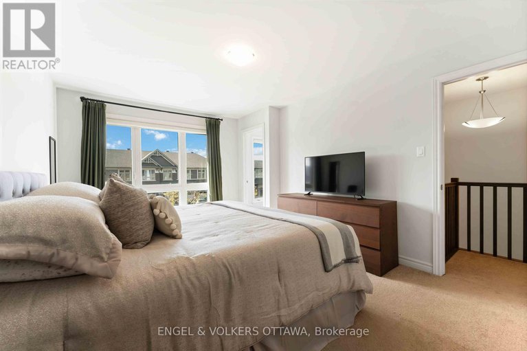29006127/781-cairn-crescent/mer-bleuebradley-estatesanderson-park/ottawa/ontario/K1W0P7_20