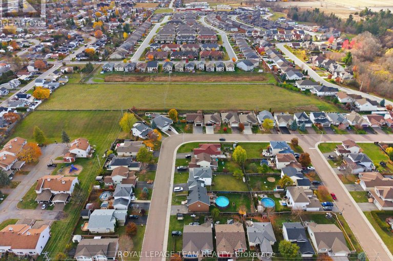 29081356/116-mclachlin-street-s/arnprior/arnprior/ontario/K7S3Y5_49