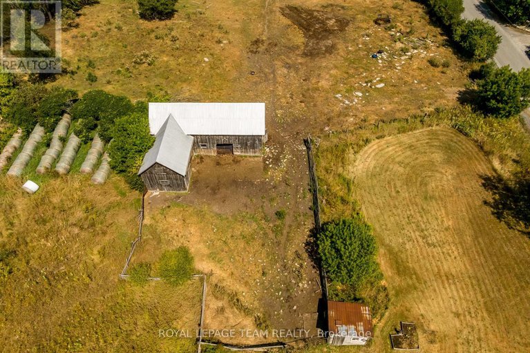 29041201/2106-dunrobin-road/kanata-north-east/ottawa/ontario/K0A1T0_9