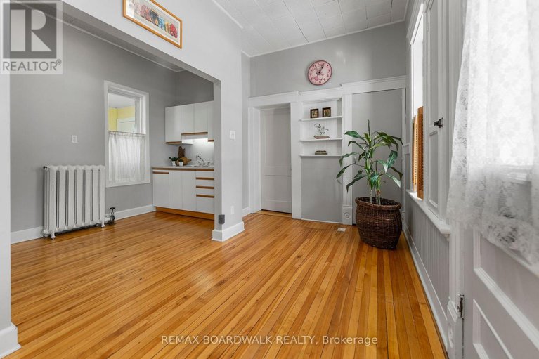 29405267/532-st-lawrence-street/winchester/north-dundas/ontario/K0C2K0_24