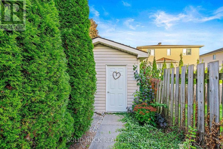 29656680/1021-crestwood-drive/brockville/brockville/ontario/K6V7N1_45