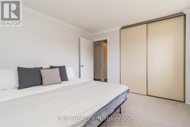 28936753/317-270-brittany-drive/viscount-alexander-park/ottawa/ontario/K1K4M3_12