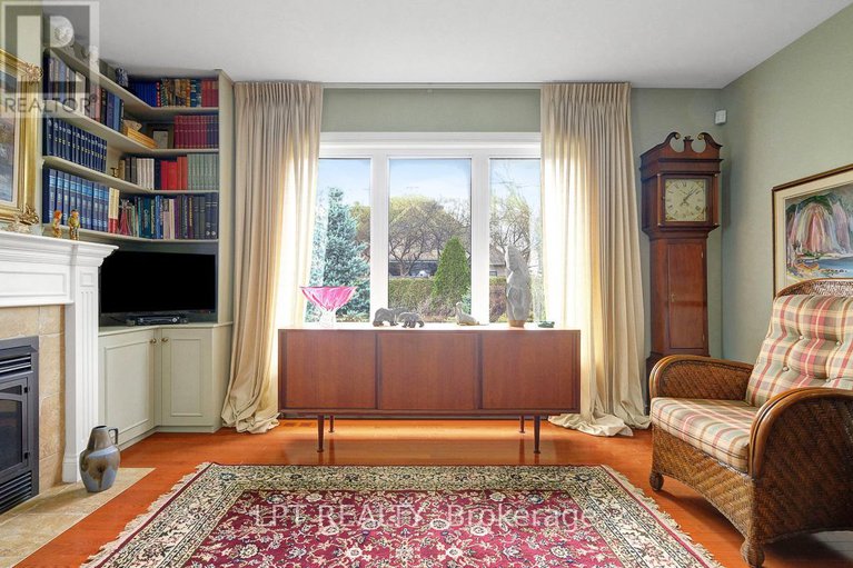 28230942/169-roger-road/faircrest-heights/ottawa/ontario/K1H5C7_34
