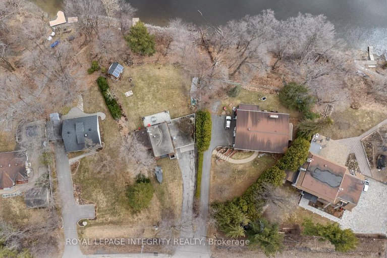 29319592/2061-prince-of-wales-drive/rideau-heightsrideau-river/ottawa/ontario/K2E7A4_24