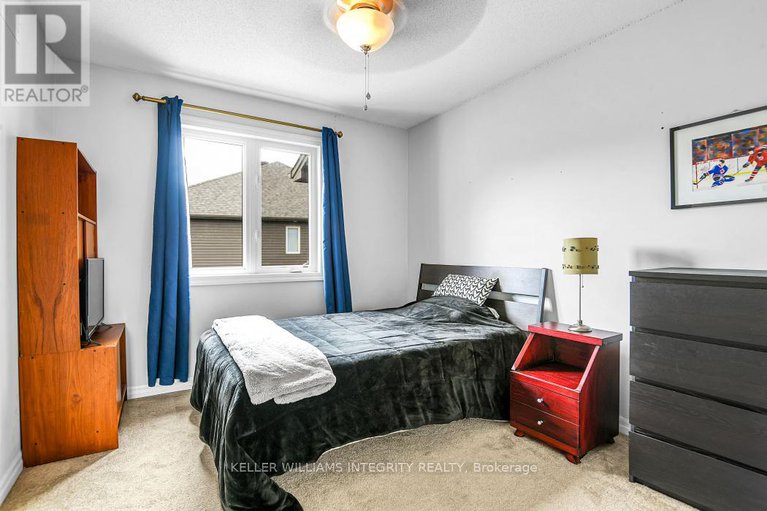 28498842/101-hawkeswood-drive/riverside-southgloucester-glen/ottawa/ontario/K4M0C1_22
